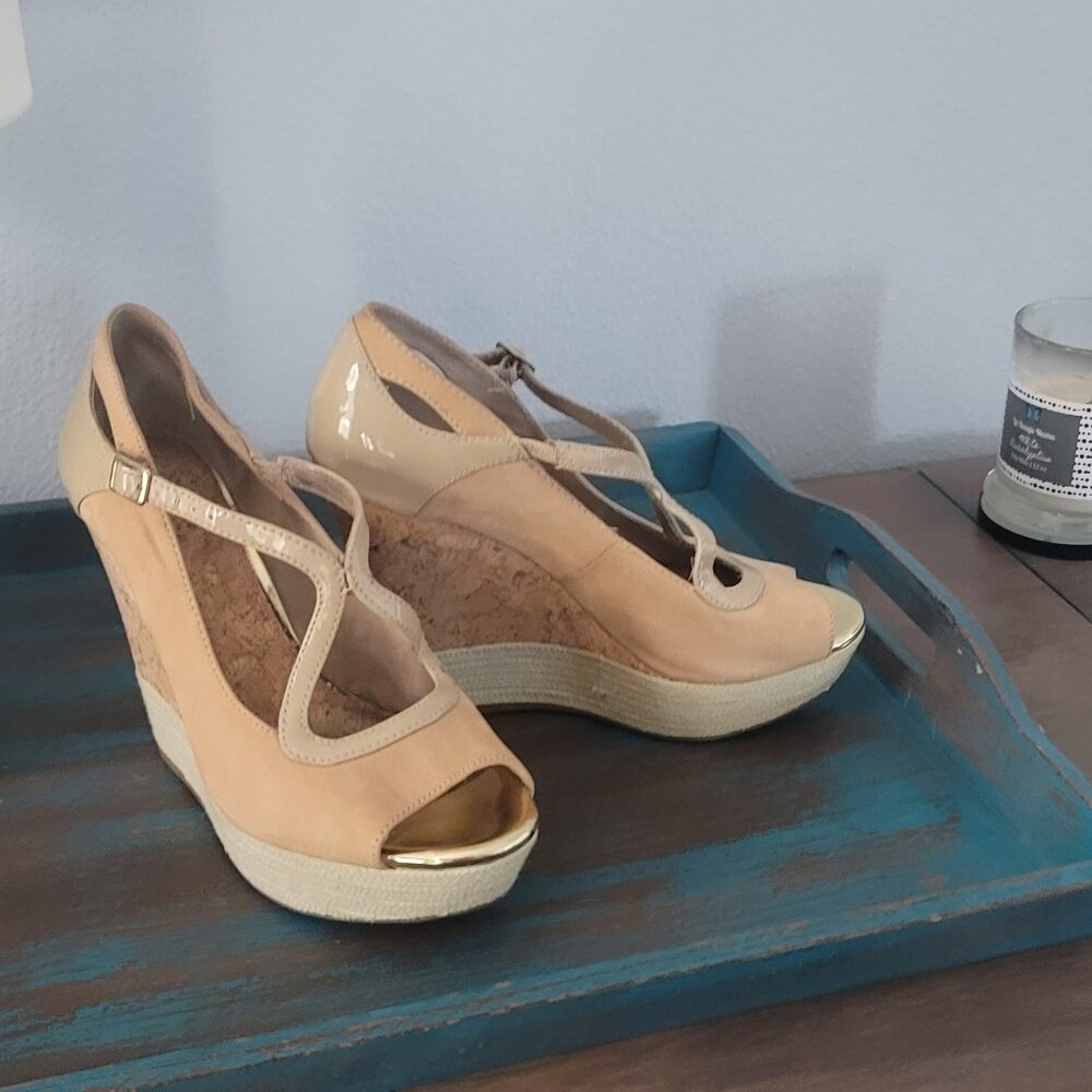 Gianni bini wedges size 8.5